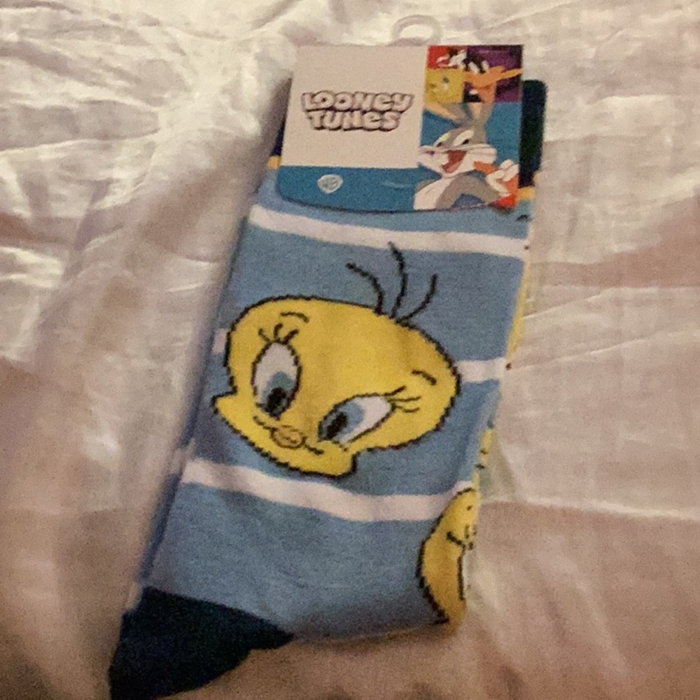 NWT Fun Unisex Tweety Bird Socks Closet Must Have